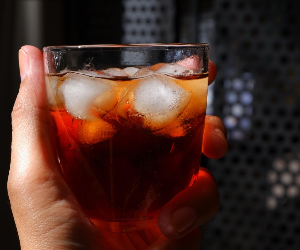 Polacy mają słabość do tego napoju. Jego picie prowadzi do 7 rodzajów nowotworów