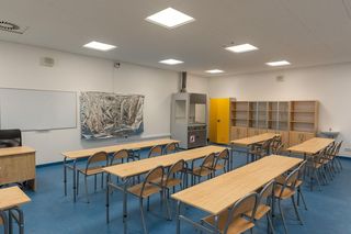 Szkoła podstawowa nr 407 przy ul. Szeligowskiej 65A na Bemowie