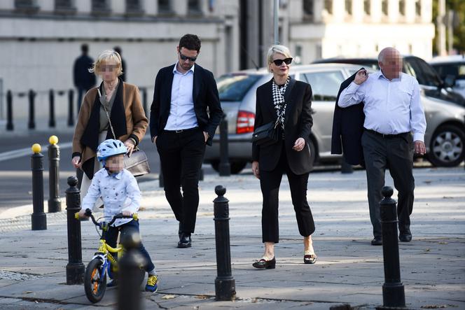 Niedzielny spacer Małgosi Kożuchowskiej z rodziną