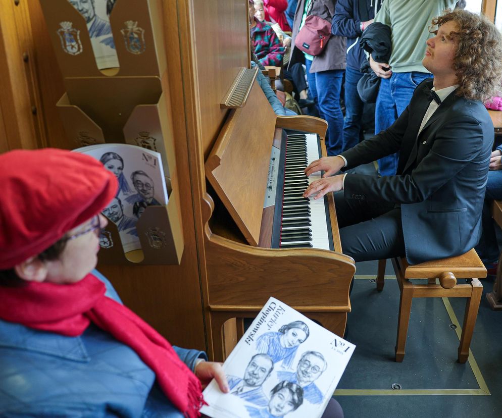 Muzyczny tramwaj w Warszawie zrobił furorę! Zostanie na dłużej