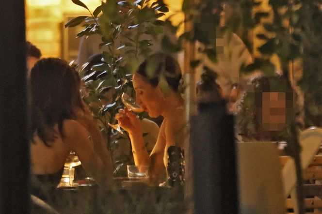 Marina Łuczenko-Szczęsna i Natalia Szroeder imprezują