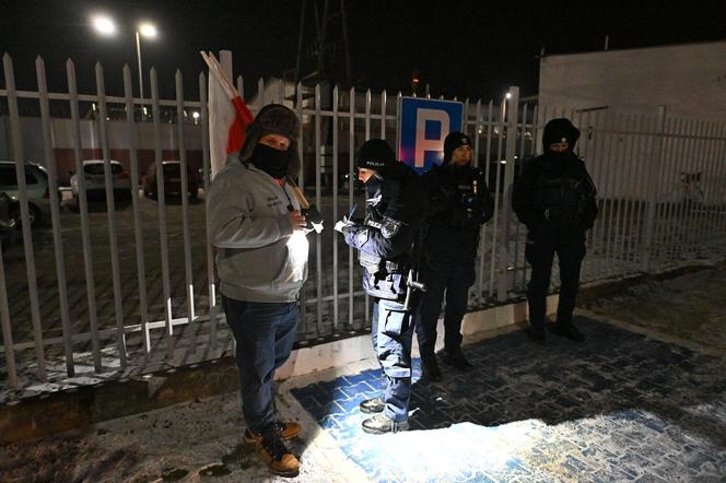 Kamiński i Wąsik w areszcie. Wielki protest w Warszawie