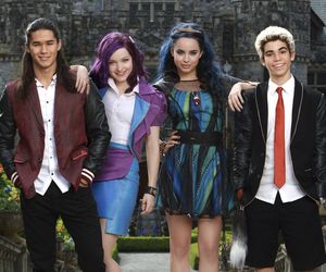 Następcy 4 nie powstaną? Dove Cameron odmawia pracy bez Camerona Boyce!