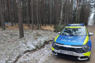 Zaskakujące odkrycie w lesie pod Świeciem. Na miejsce wezwano policję!