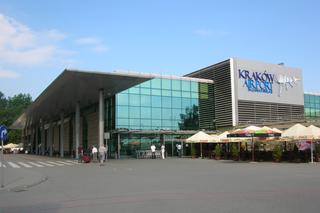 Afera na krakowskim lotnisku! Pirotechnicy uruchomili procedury bezpieczeństwa