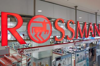 Black Friday 2024. Powracają promocje na perfumy w Rossmannie