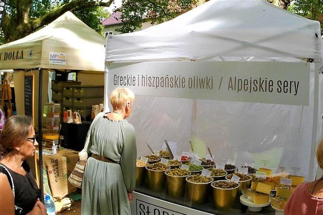 Długi weekend na Jasnych Błoniach. Jarmark Szczeciński przyciąga tłumy