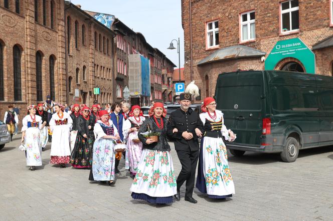 Święcenie pokarmów na Nikiszowcu