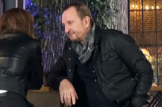 Niezła bibka Afryka Express. Obejrzeli razem odcinek, a potem poszli w tango. Iwan wyszedł ostatni