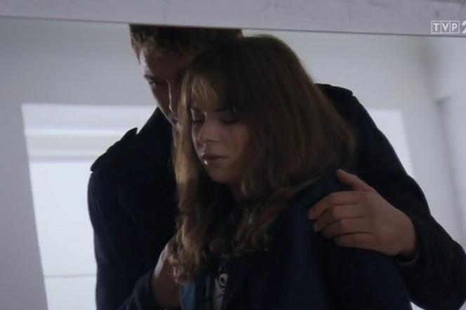 	M jak miłość odc. 1422. Marcin (Mikołaj Roznerski), Ania (Maria Pawłowska)