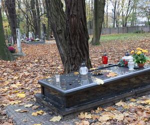 Tak wygląda grób Czesława Kiszczaka 