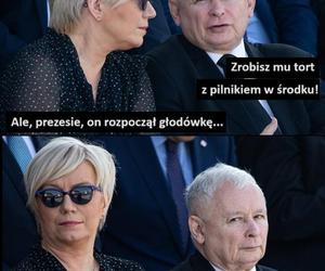 Andrzej Duda stosuje akt łaski na swój sposób