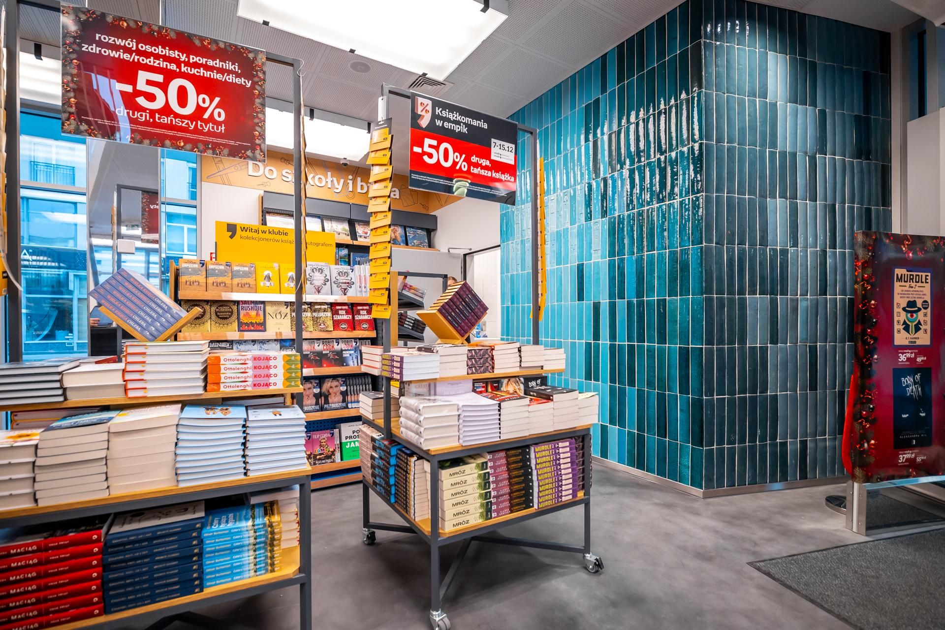 Wnętrza odnowionej "Cepelii" w Warszawie