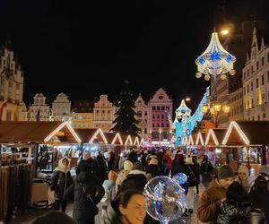 Tłumy na otwarciu Jarmarku Bożonarodzeniowego 2023 we Wrocławiu. Zobacz zdjęcia!