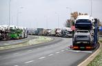 Kolejka ciężarówek przez protest przewoźników na granicy w Medyce