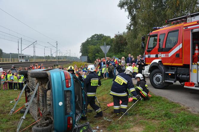 Akcja profilaktyczna "Bezpieczny przejazd" w Koszewnicy w gminie Kotuń w 2021 roku
