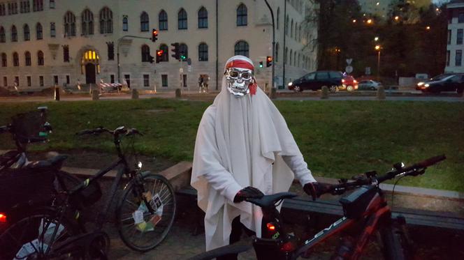Bydgoska Masa Krytyczna zorganizowała przejażdżkę w klimacie Halloween