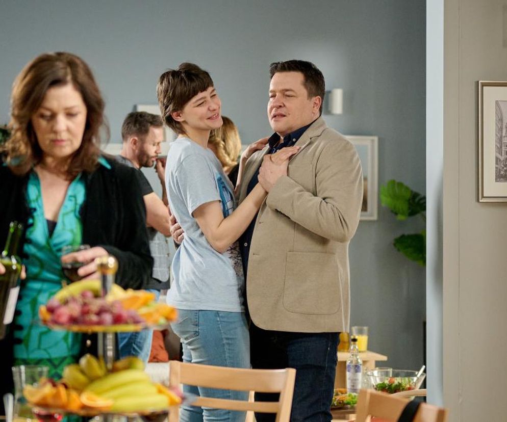 Na Wspólnej, odcinek 3865: Michał weźmie się za Brygidę? Nieźle popłynie na parapetówce u Igi - ZDJĘCIA