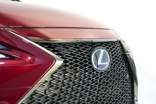 Lexus ES 300h F Sport