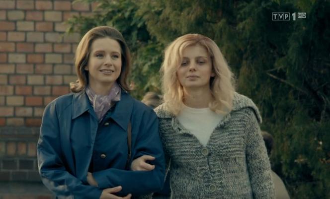 Stulecie Winnych 3 odc. 36. Kasia (Weronika Humaj), Basia (Kamila Bujalska)