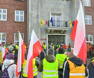 Protesty rolników na Pomorzu. Utrudnienia na S7 i drogach lokalnych 