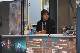 Festiwal Smaków Food Trucków 2023. Restauracje na kółkach zaparkowały na Wyspie Młyńskiej! [ZDJĘCIA]