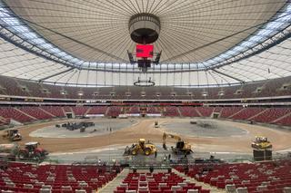 Asfaltowa droga na płycie PGE Narodowego 