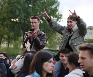 Tłum studentów bawił się pierwszego dnia Juwenaliów Politechniki Lubelskiej 2025