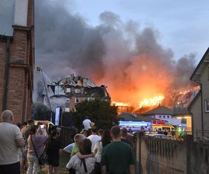 Aktor znany z „Korony Królów” ucierpiał w pożarze bloku w Ząbkach. „Nie wiemy co będzie dalej”