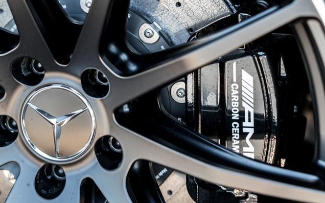 Mercedes-AMG GT Black Series w AMG Brand Center