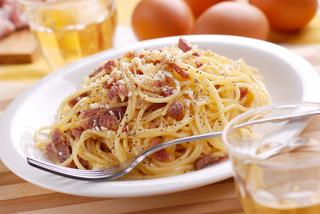 Spaghetti carbonara: jak zrobić szybko tę odmianę pasty?