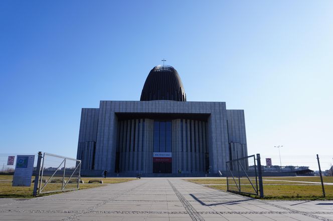 Światynia Opatrzności Bożej w Wilanowie - jej architektura budzi kontrowersje