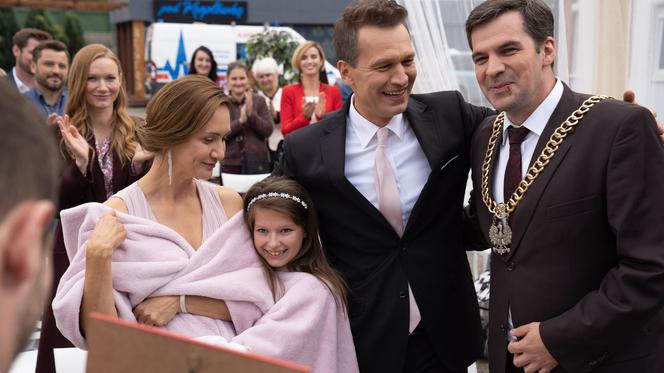 Na dobre i na złe, odcinek 721: Wielkie oszustwo na ślubie Falkowicza 