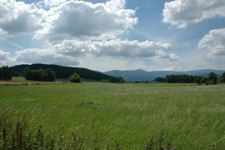 Suchy zbiornik Kostrzyca. Ważny element w ochronie przeciwpowodziowej Kotliny Jeleniogórskiej