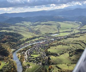 To jedno z najstarszych polskich uzdrowisk najpiękniej wygląda jesienią. Kurowali się w nim Sienkiewicz, Prus, Matejko i Konopnicka