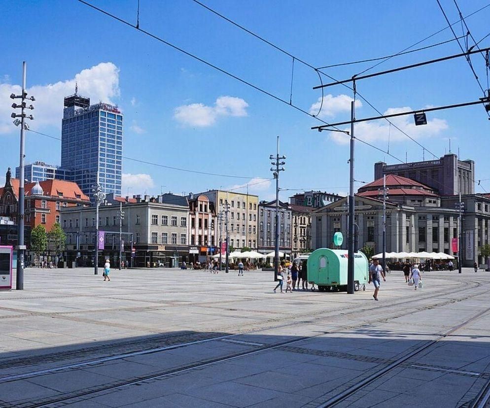 Najdziwniejszy rynek w województwie śląskim. To nie plac, to archipelag wysp