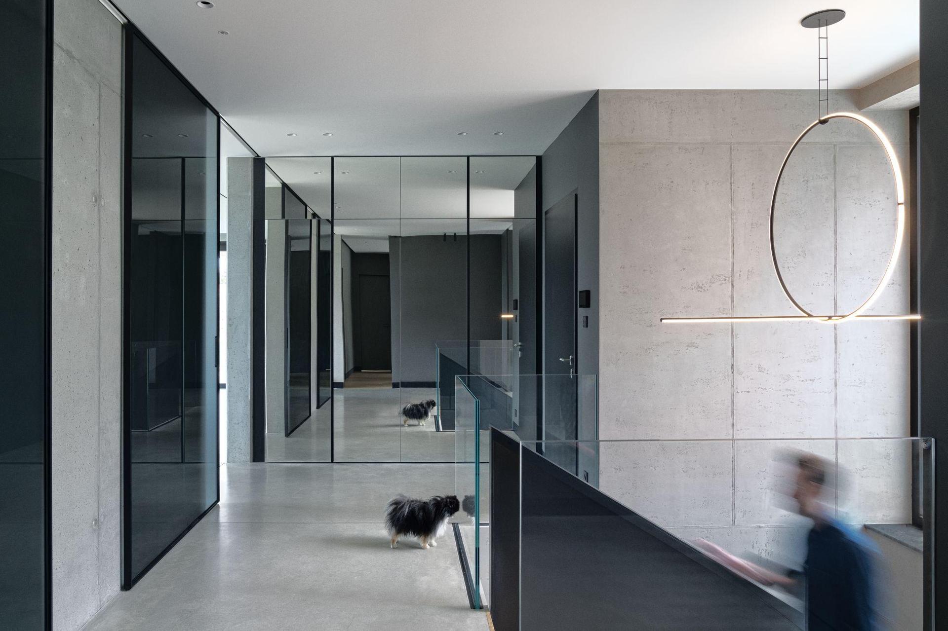 Dom Oparty o Skarpę 