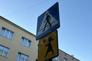 Potrącił autem trzy osoby i zwiał! Seniorka i dwoje dzieci w szpitalu