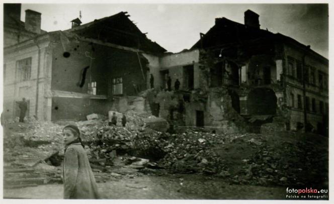 Tak wyglądał Lublin po bombardowaniu. Ogrom zniszczeń był niewyobrażalny! Zobacz zdjęcia