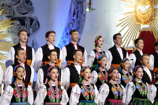 Występ zespołu Mazowsze w Starachowicach