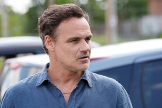 Barwy szczęścia, odcinek 3200: Karol zostanie odrzucony przez najbliższą osobę! Matka lekarza nie zaakceptuje jego orientacji