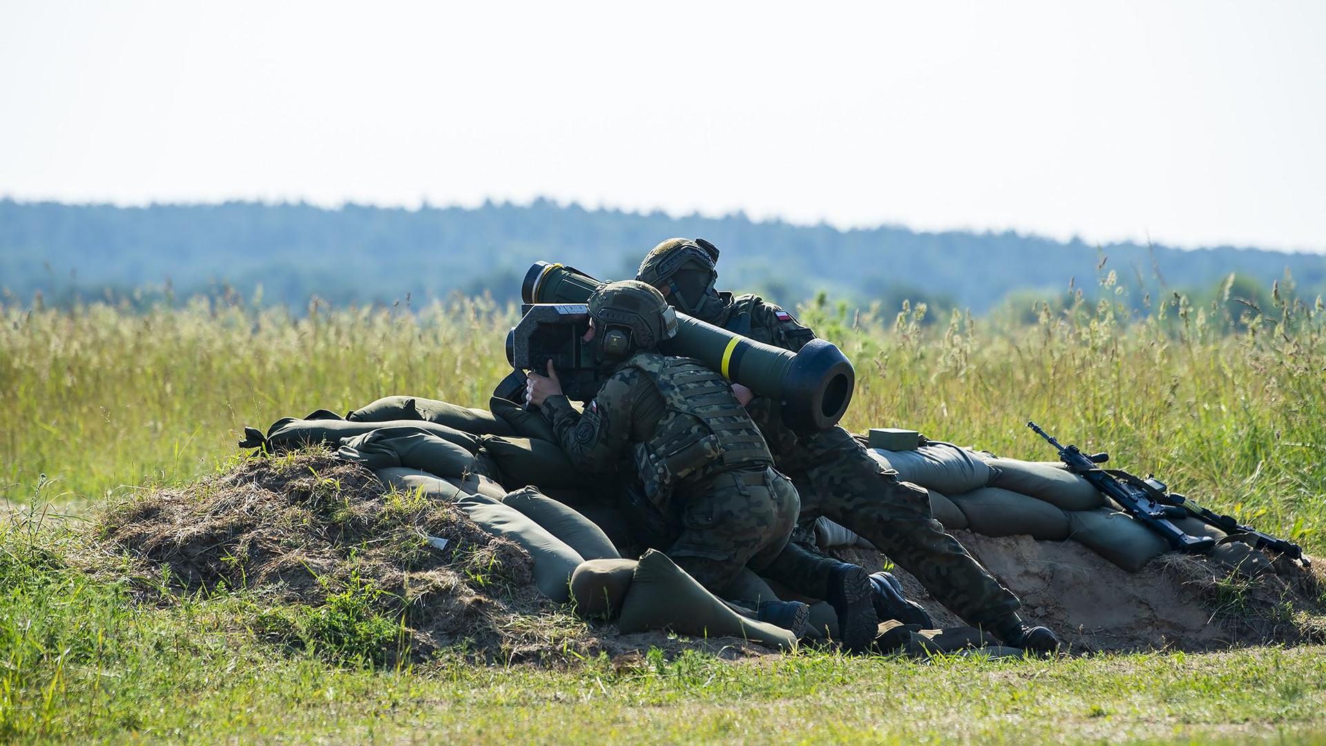 Strzelanie z ppk Javelin