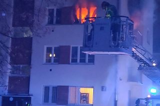 Tragiczny pożar w środku nocy na Grochowie. Strażacy nie zdążyli