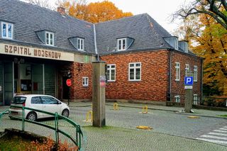 Żandarmeria wkroczyła do szpitala wojskowego w Szczecinie. Trzy osoby zatrzymane