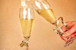 Kartki na Nowy Rok 2024 z życzeniami. Zobacz bezpłatną grafikę i wyślij swoim znajomym [31.12.2023]