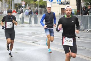 Biegacze opanowali Stolicę Wielkopolski. Znamy zwycięzców 23. edycji Poznań Maratonu [ZDJĘCIA]