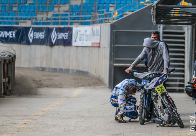 Get Well Toruń trening i starty spod taśmy