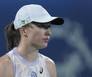 Iga Świątek wycofała się z Miami Open! Uszkodziła żebra, kaszląc, długa przerwa w grze!