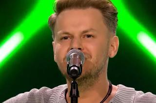 Fryzjer gwiazd w The Voice of Poland. Pracował z Dodą i siostrą swojej trenerki!