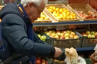 Adam Szejnfeld w sklepie